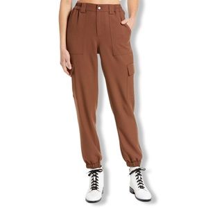 Cargo Pants Joggers Casual Style Multiple Pockets Elastic Back Caramel Brown EUC